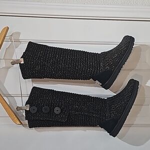 Ugg knit boots size 6